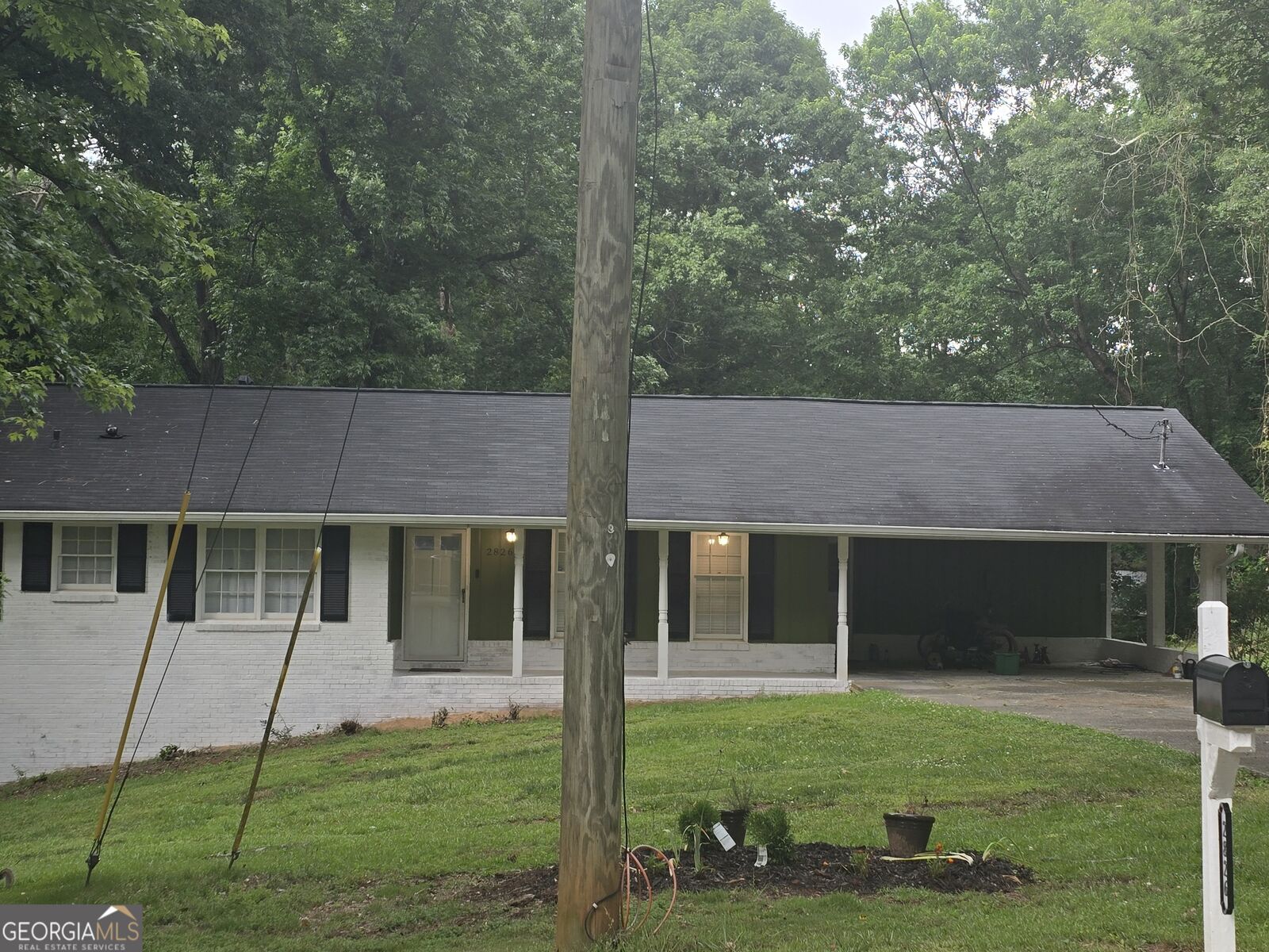 Property Photo:  2826 Manor Court  GA 30078 