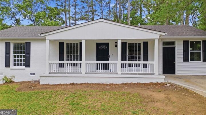 Property Photo: 4190 Conley Circle GA 30288