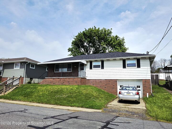 Property Photo:  405 Baker Street  PA 18517 