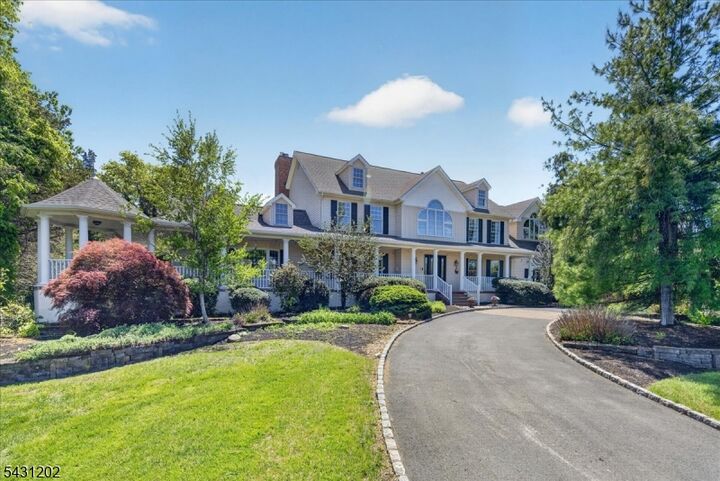 Property Photo:  6 Harman Ct  NJ 08844 