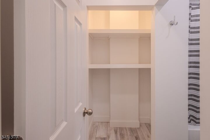 Property Photo:  410 Rahway Ave B  NJ 07090 