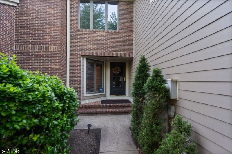 Property Photo:  32 Lenox Ct  NJ 07045 