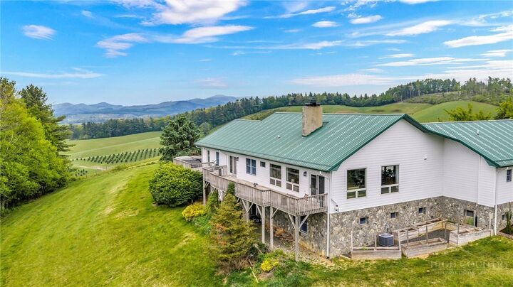 Property Photo: 840 & 492 Chenault Road NC 28644