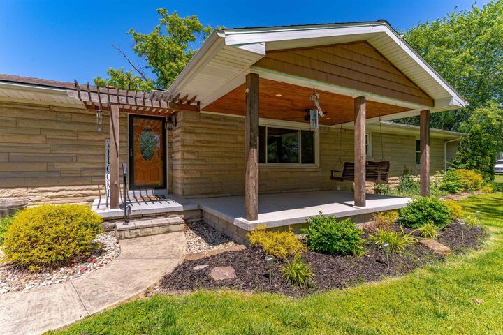 Property Photo:  414 E Walnut Street  IN 47665 