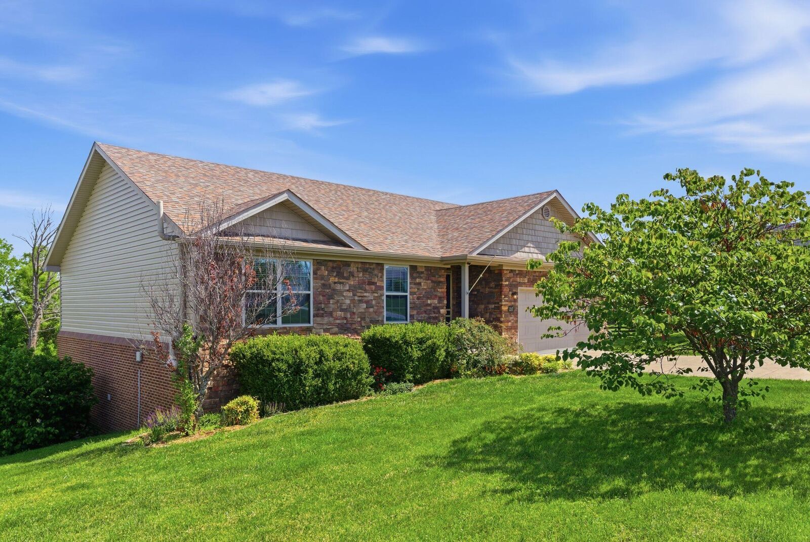 Property Photo:  217 Wilshire Way  KY 40475 
