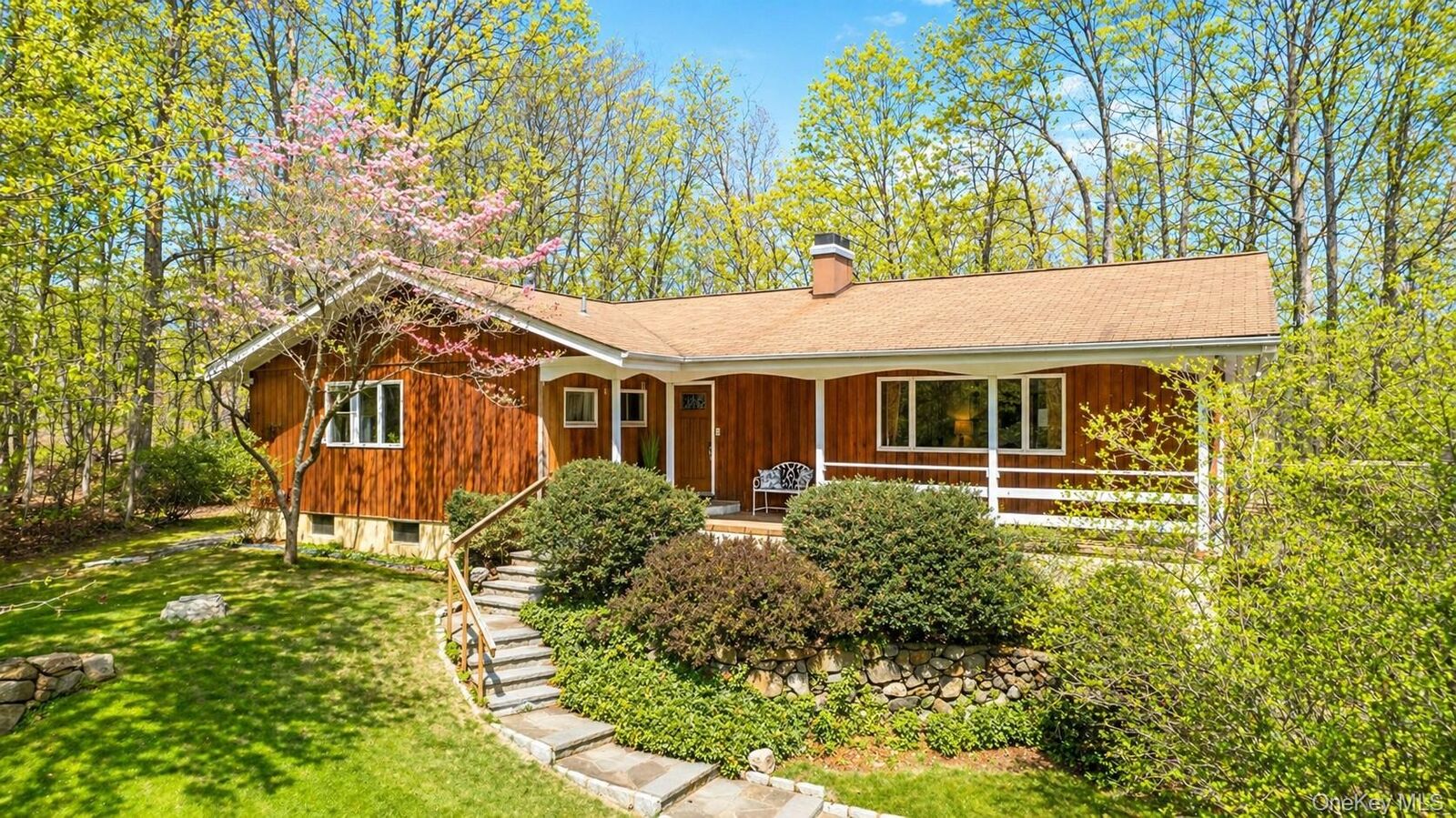 Property Photo:  86 Mount Airy Road E  NY 10520 