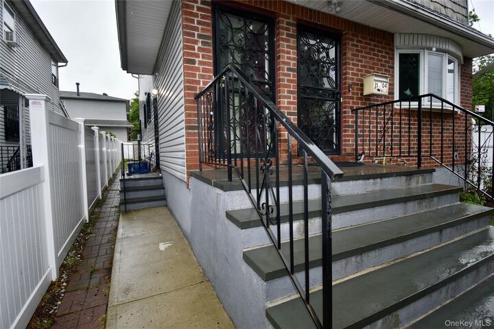 Property Photo:  15004 123rd Avenue  NY 11434 