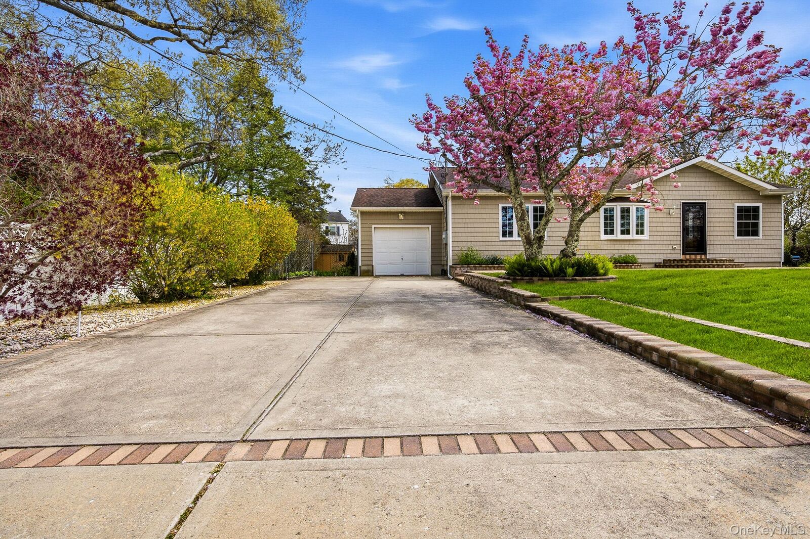 Property Photo:  46 Lafayette Drive  NY 11967 
