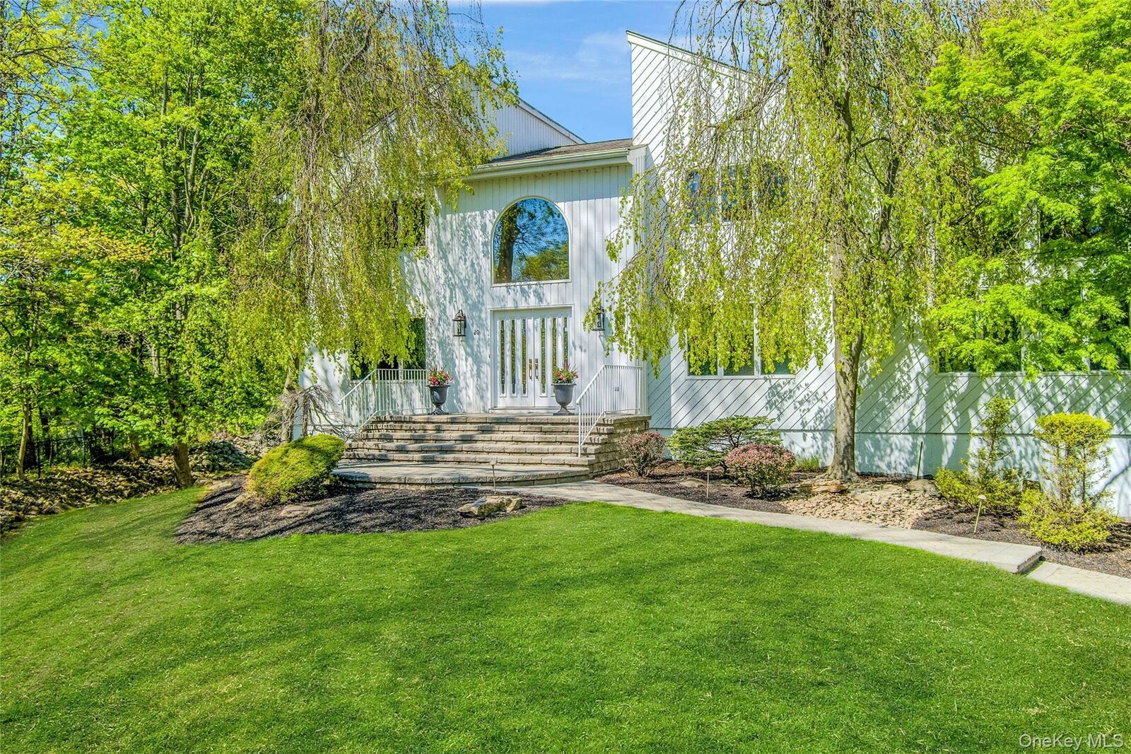 Property Photo:  20 Sandstone Trail  NY 10956 