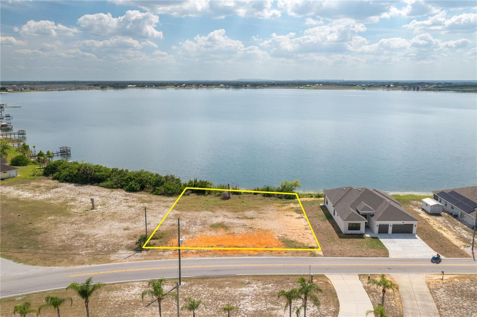 Property Photo: 842 Eagle Lake Loop Road FL 33839