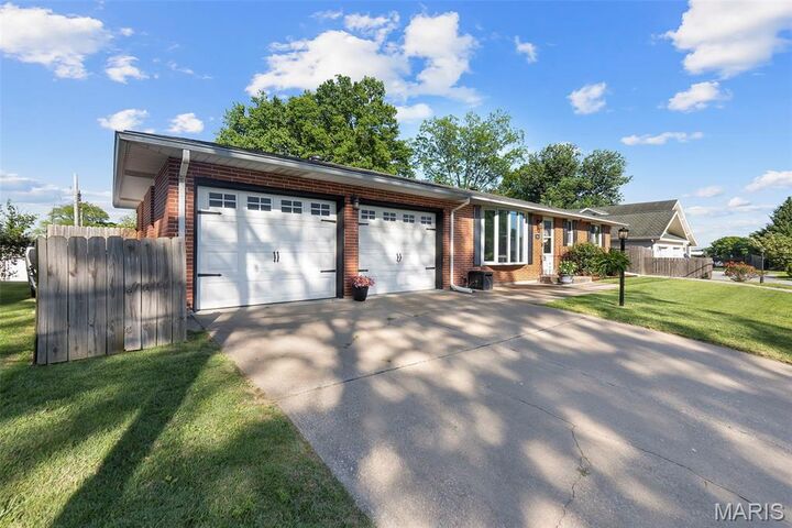 Property Photo:  374 Edgewood Drive  MO 63703 
