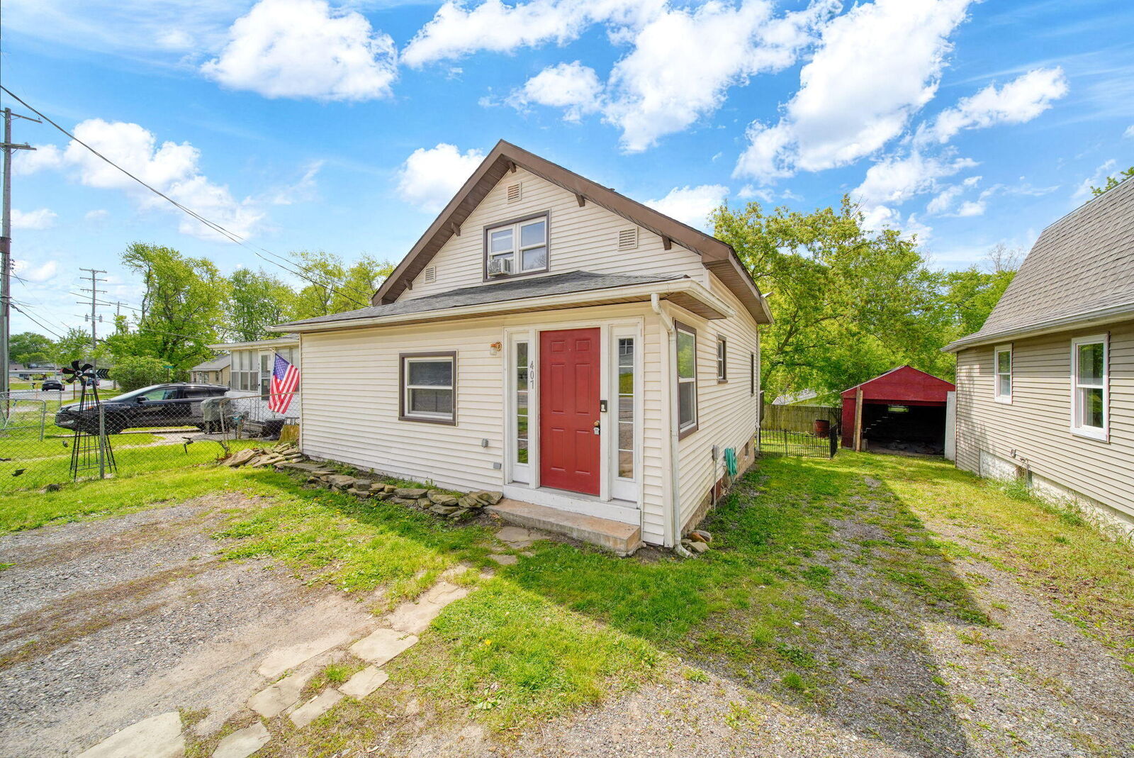 Property Photo:  407 Hinckley Boulevard  MI 49203 