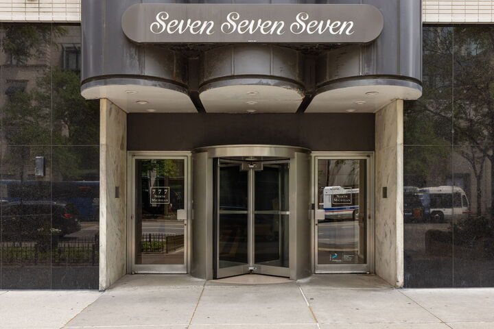 Property Photo:  777 N Michigan Avenue 2105  IL 60611 