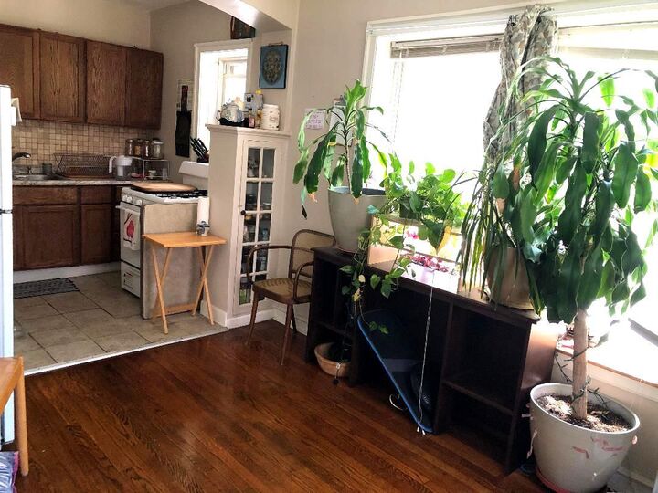Property Photo:  