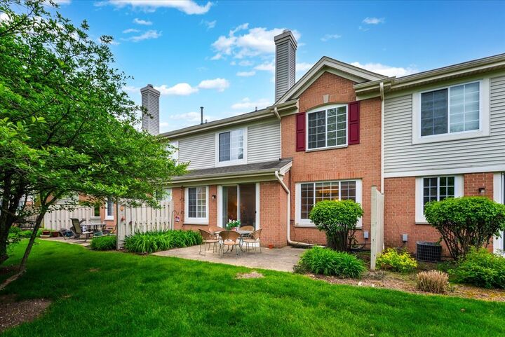 Property Photo:  908 Winners Cup Court  IL 60564 