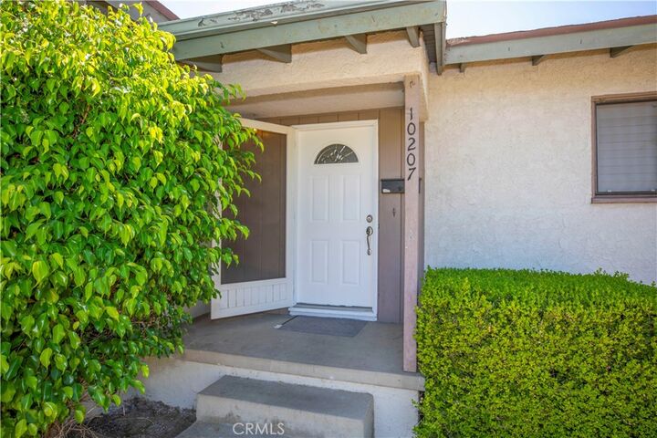 Property Photo: 10207 Collett Ave CA 91343