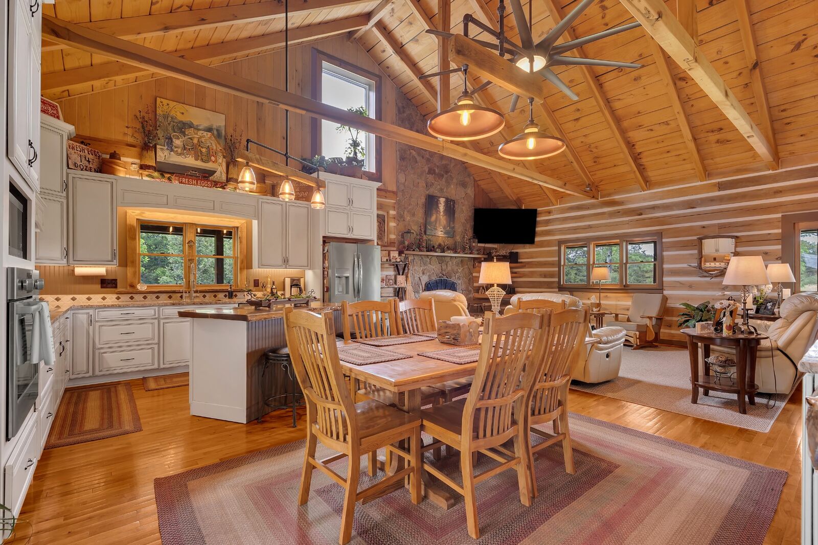 Property Photo:  990 Bugscuffle Rd  TN 37183 