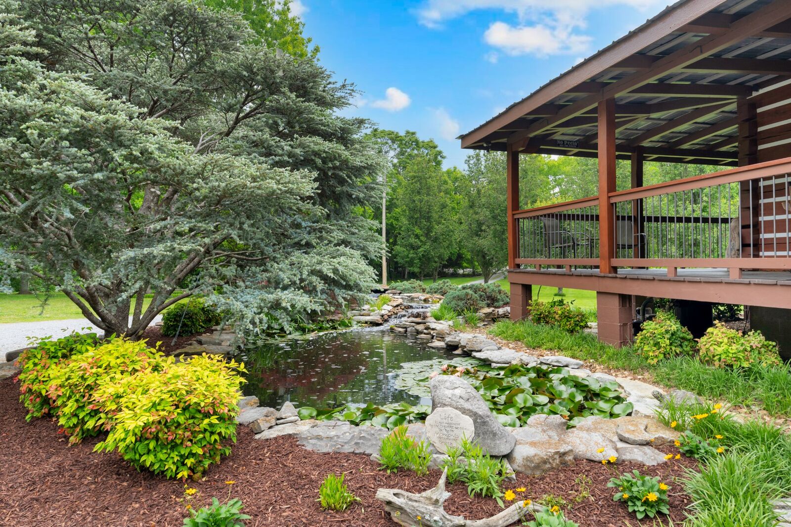 Property Photo:  990 Bugscuffle Rd  TN 37183 