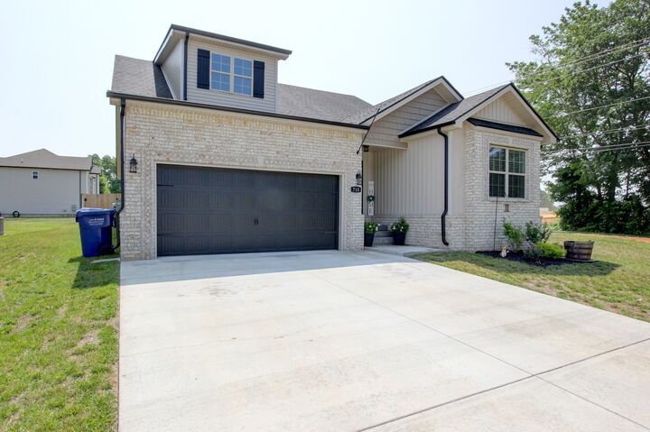 Property Photo:  715 Jodine Ann Dr  TN 37043 