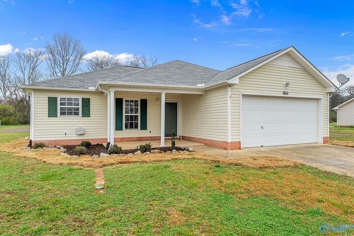 Property Photo:  334 Earnhardt Drive  AL 35761 