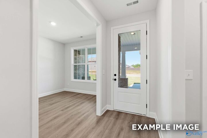 Property Photo:  3118 Joseph Drive SE  AL 35603 