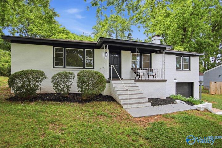Property Photo:  2106 Phillips Road NW  AL 35810 