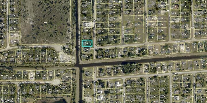 Property Photo:  850 Genoa Avenue S  FL 33974 