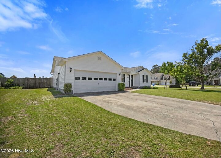 Property Photo: 200 Essex Court NC 28574