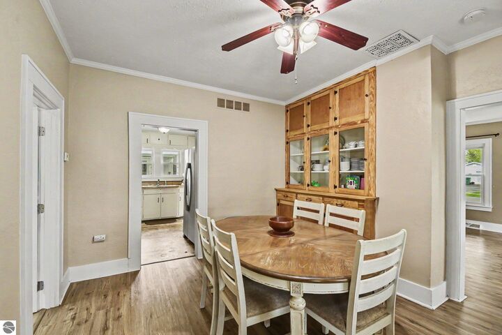 Property Photo:  601 N Arcade Street  MI 48624 