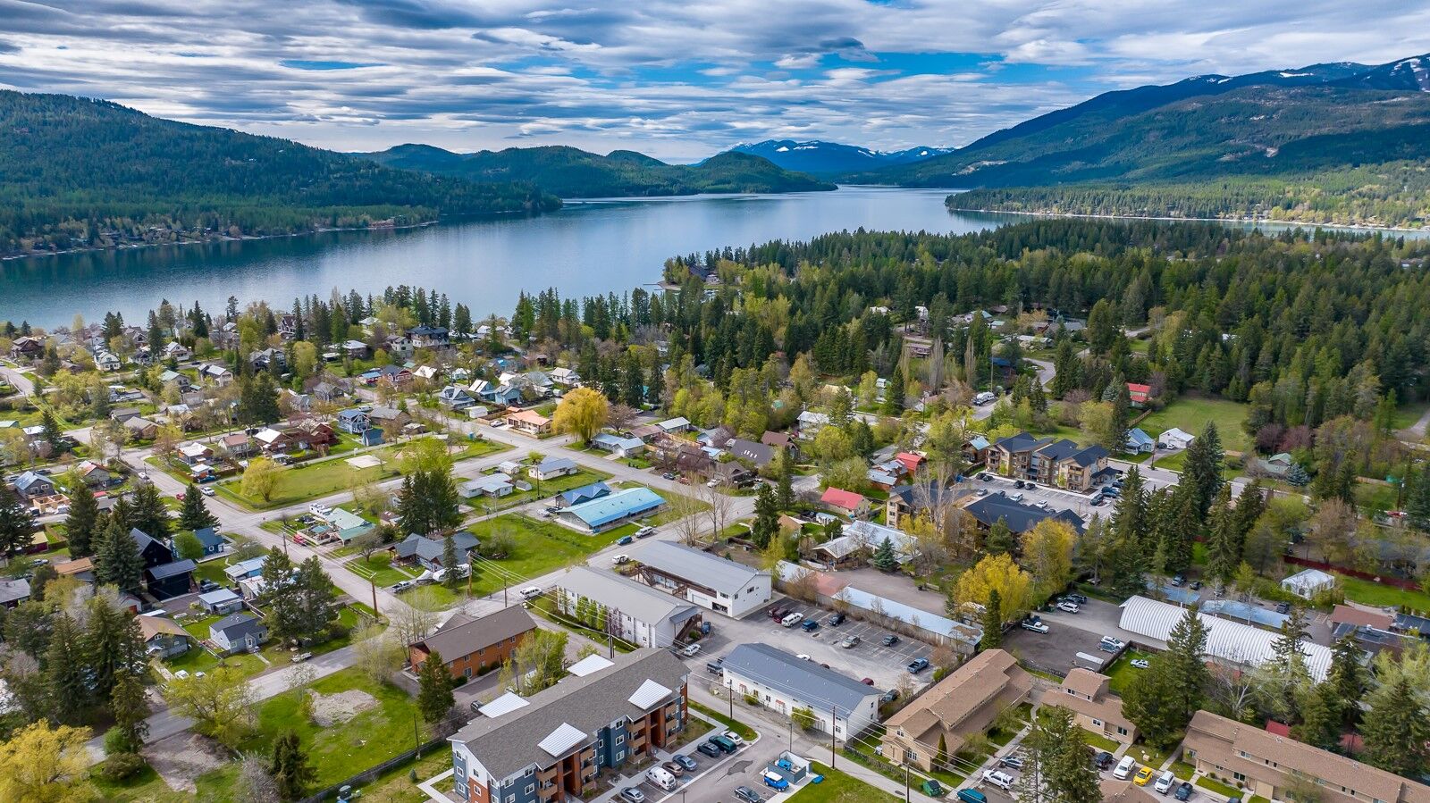 Property Photo:  121 Iowa Avenue 1G  MT 59937 