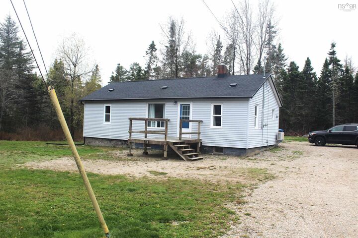 9916 St Margarets Bay Road — photo 1