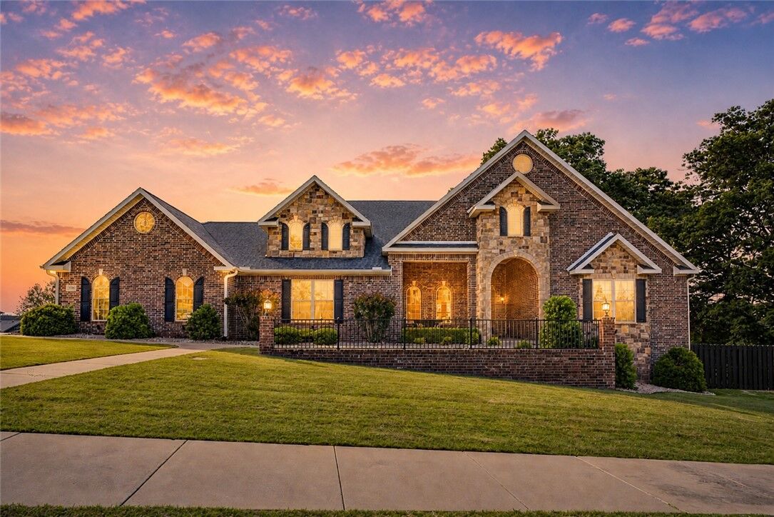 Property Photo:  3601 NW Creekstone Boulevard  AR 72712 