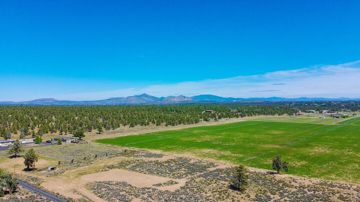 Property Photo:  8475 NW Eagle Drive  OR 97756 
