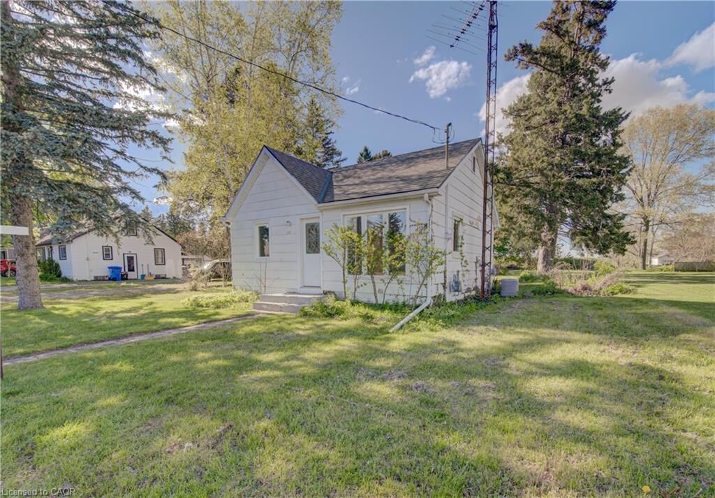 Property Photo:  193 West Church Street  ON N0E 1Y0 