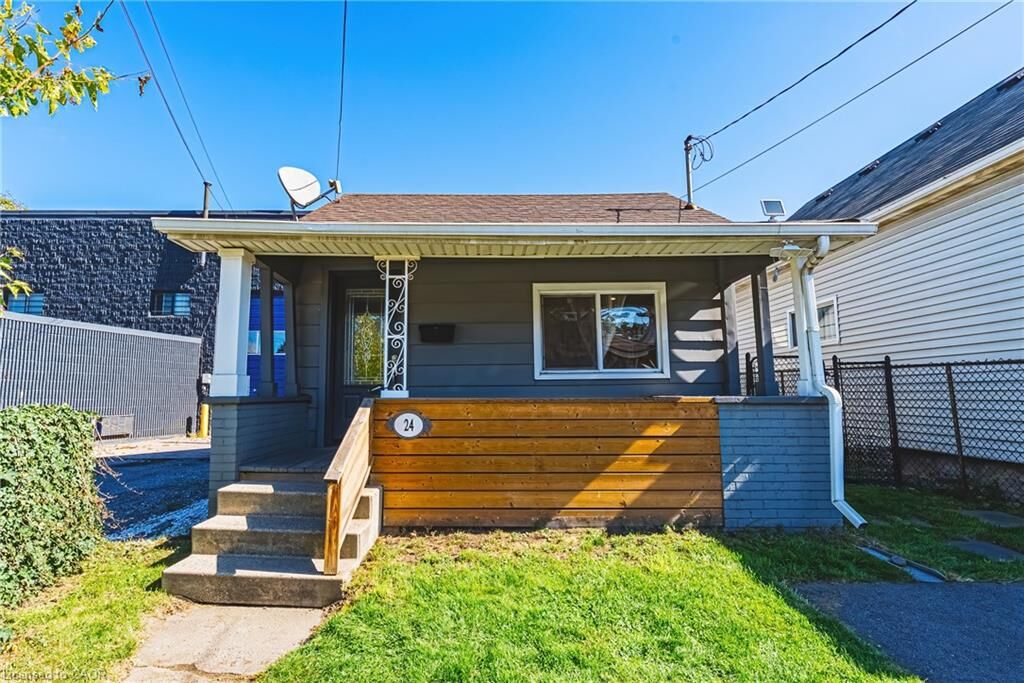 Property Photo: 24 Rowanwood Street ON L8L 7H3