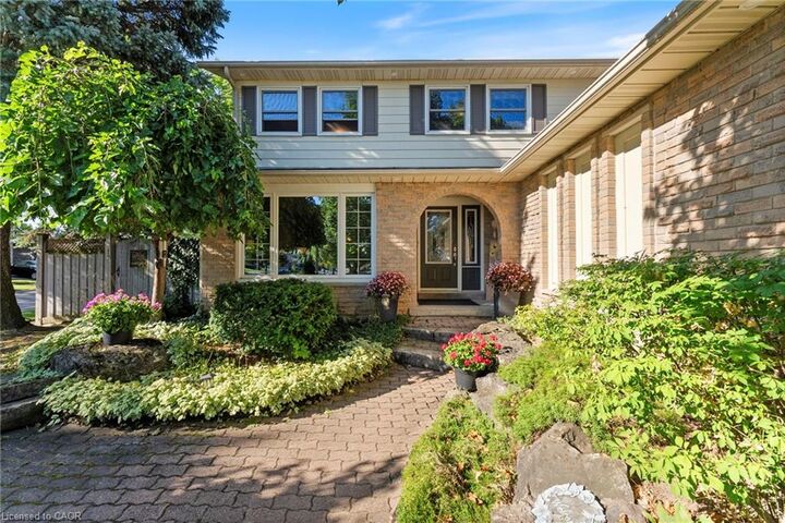 Property Photo:  2251 Kirkburn Drive  ON L7P 4E8 