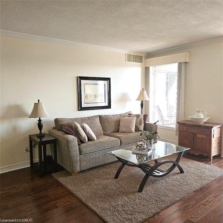 Property Photo:  260 Sheldon Avenue 609  ON N2H 6P2 