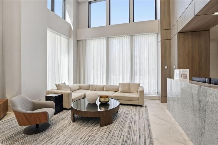 Property Photo:  75 James Street S 1704  ON L8P 2Y9 