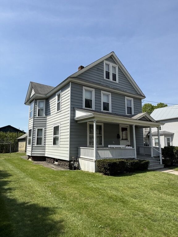 Property Photo:  128 Silver St  MA 01301 