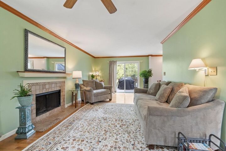 Property Photo:  14 Oriole Circle  MA 01545 