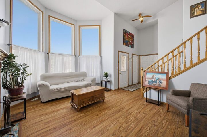 Property Photo:  1 Pell Close  AB T4S 1W8 