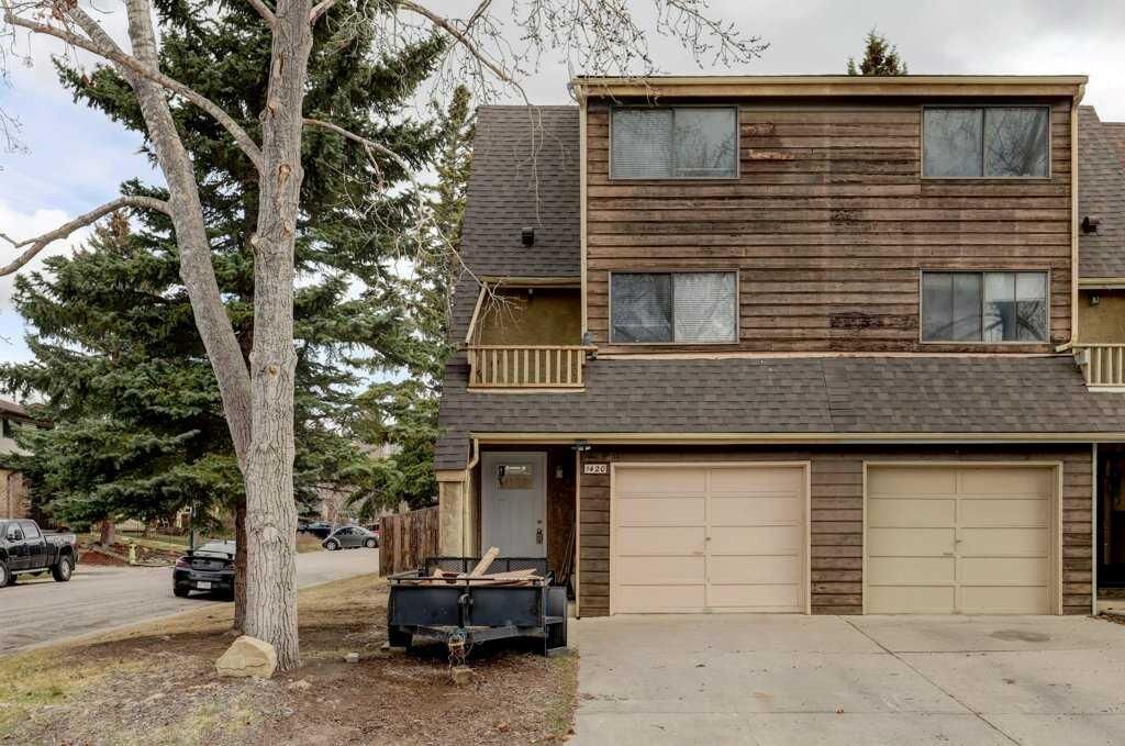 Property Photo:  1420 Ranchlands Road NW  AB T3G 1M9 