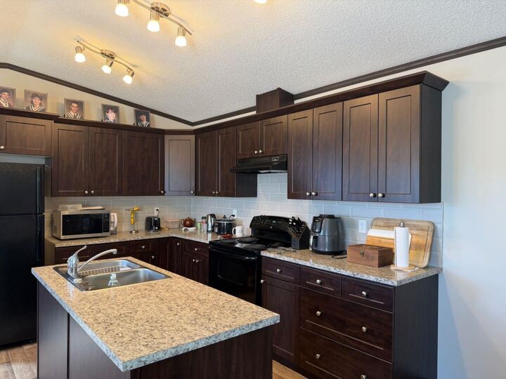 Property Photo:  84 Greenwood Villa  AB T0J 0Y2 