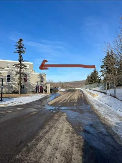 21 Macdonald Drive 1600 — photo 1