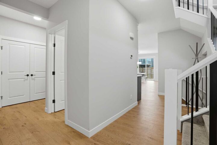 Property Photo:  61 Calhoun Crescent NE  AB T3P 1X8 