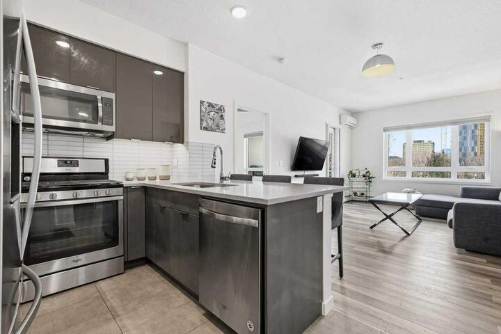Property Photo:  120 18 Avenue SW 305  AB T2S 3H5 