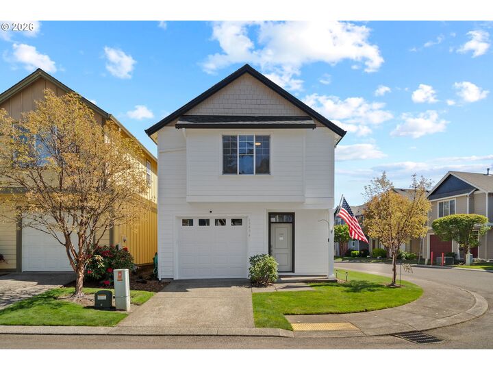 Property Photo: 17474 SE Reserve Loop OR 97267