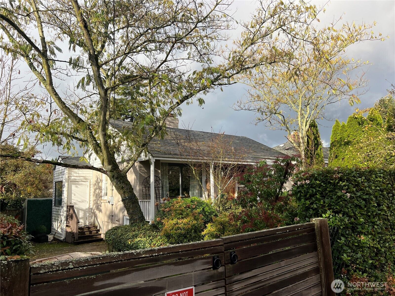 Property Photo:  3819  33rd Avenue W  WA 98199 