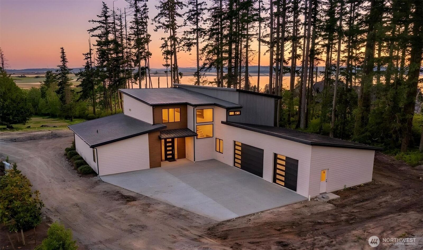 Property Photo:  12915  Waterview Lane  WA 98273 