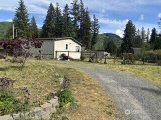 Property Photo:  8472  Cimarron Way  WA 98266 